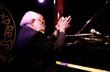 Barry Harris, Pizza Express, Dean St, London, Dec 2005. Artist: Brian O'Connor