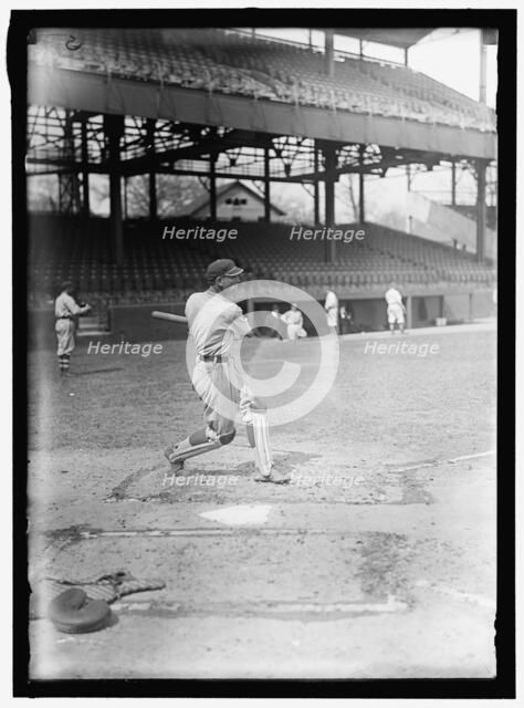 Baseball Players, between 1913 and 1917. Creator: Harris & Ewing.