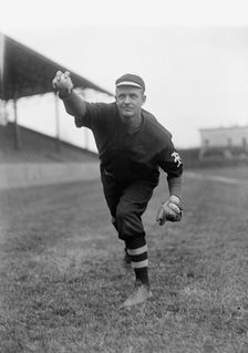 Baseball professional, Christy Mathewson, 1912. Creator: Harris & Ewing
