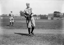 Baseball, Professional - St. Louis Players, 1913. Creator: Harris & Ewing