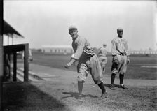 Baseball, Professional - St. Louis Players, 1913. Creator: Harris & Ewing