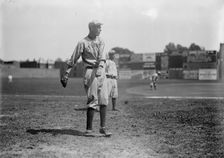 Baseball, Professional - St. Louis Players, 1913. Creator: Harris & Ewing