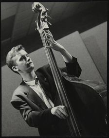 Bassist Arnie Somogyi playing at The Fairway, Welwyn Garden City, Hertfordshire, 28 April 1991. Artist: Denis Williams
