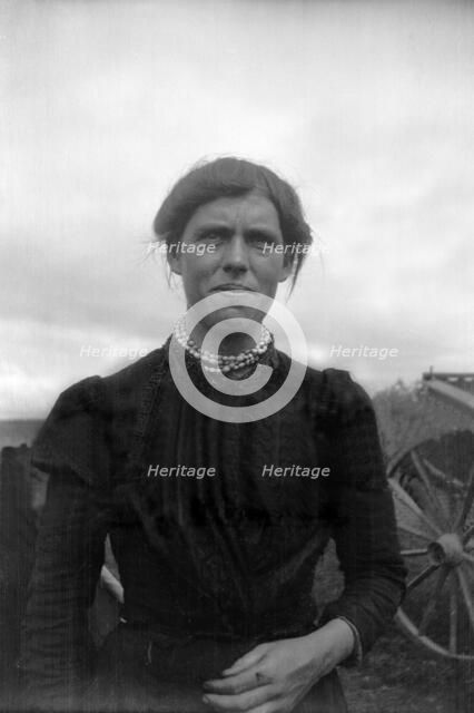 Betsy Holland, Huntshaw Cross, Devon, (c1900-1910?) Artist: Cecil Sharp