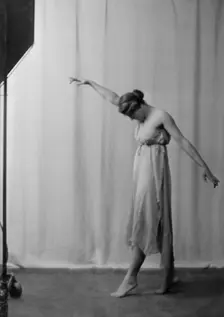 Beyer, Hilda, Miss, 1915 Dec. 8. Creator: Arnold Genthe