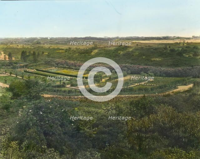 "Beacon Hill House," Arthur Curtiss James house, Beacon Hill Road, Newport, Rhode Island, 1917. Creator: Frances Benjamin Johnston.