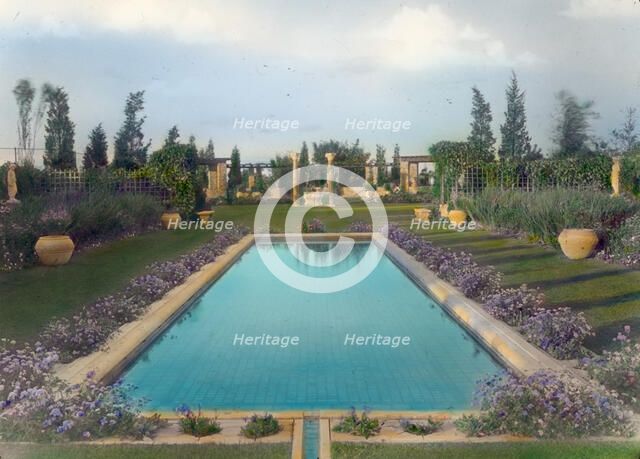 "Beacon Hill House," Arthur Curtiss James house, Beacon Hill Road, Newport, Rhode Island, 1914. Creator: Frances Benjamin Johnston.