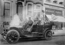 Beadle & Brown depart, 1913. Creator: Bain News Service