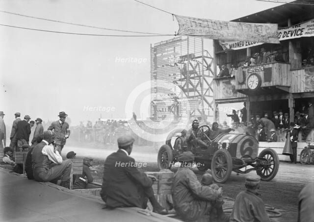 Bearsley "Simplex", 1910. Creator: Bain News Service.