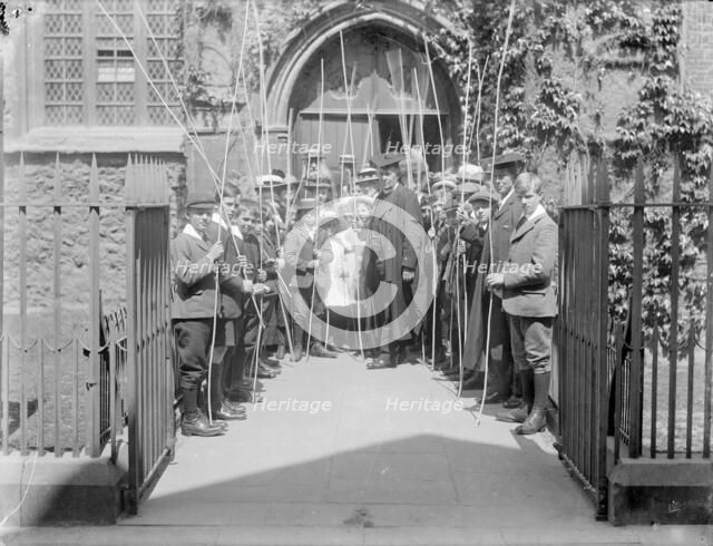 Beating the Bounds ceremony, St Michaels Church, Cornmarket Street, Oxford, Oxfordshire, 1914. Artist: Henry Taunt