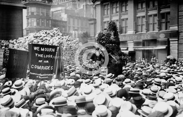 Becky Edelson and Louise Berger, 1914. Creator: Bain News Service.