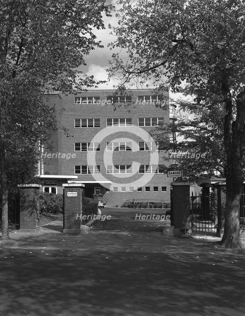 Becton Dickinson, East Rutherford, New Jersey, 1953. Creator: Gottscho-Schleisner, Inc.