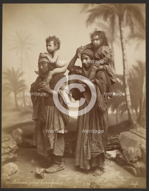 Bedouines portant leurs enfants, 1867-1870. Creator: Felix Bonfils.