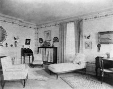 Bedroom with fireplace, padded chaise longue, window, and polar..., Greenwich, Connecticut, 1908. Creator: Frances Benjamin Johnston