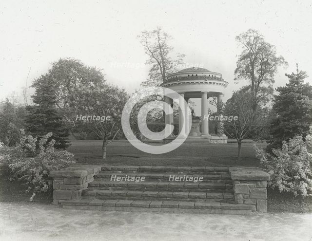 "Beechwood," Frank Arthur Vanderlip house, Scarborough, New York., c1912. Creator: Frances Benjamin Johnston.