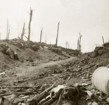 Before Chaulnes, Somme, northern France, c1914-c1918