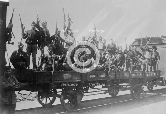 Belgian guide reg't [i.e., regiment] starting to front, between 1914 and 1918. Creator: Bain News Service.