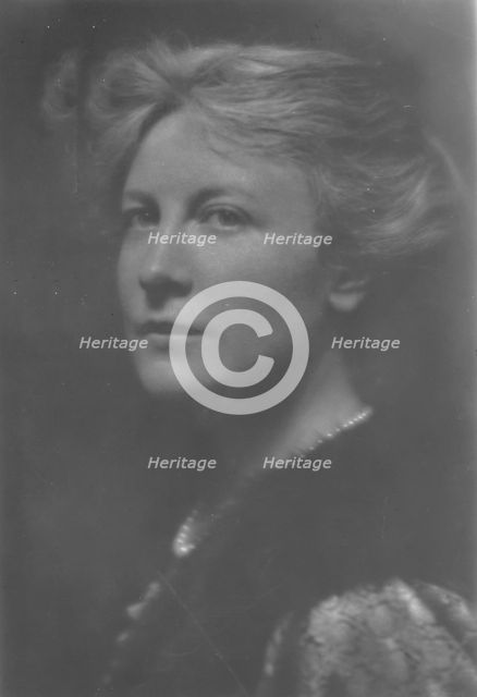 Belmont, August, Mrs., portrait photograph, 1914 Feb. 2. Creator: Arnold Genthe.
