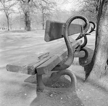 Bench in Kensington Gardens, London, c1945-c1980. Artist: Eric de Maré
