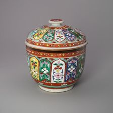 Bencharong (Five-Colored) Ware Covered Jar, 18th/19th century. Creator: Unknown