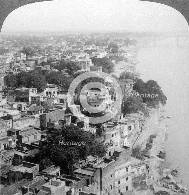 Benares (Varanasi), India, 1903.Artist: Underwood & Underwood