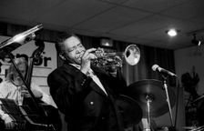 Benny Bailey and Peter Ind, Tenor Clef, Hoxton Square, London, November 1991. Artist: Brian O'Connor