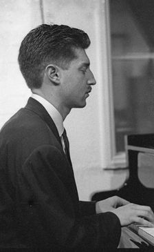 Benny Green, Tenor Clef, Hoxton Square, London, 1992. Creator: Brian O'Connor