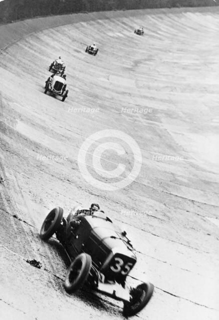 Bentley 6.5 litre, 500 Mile Race, Brooklands, Surrey, 1929. Artist: Unknown