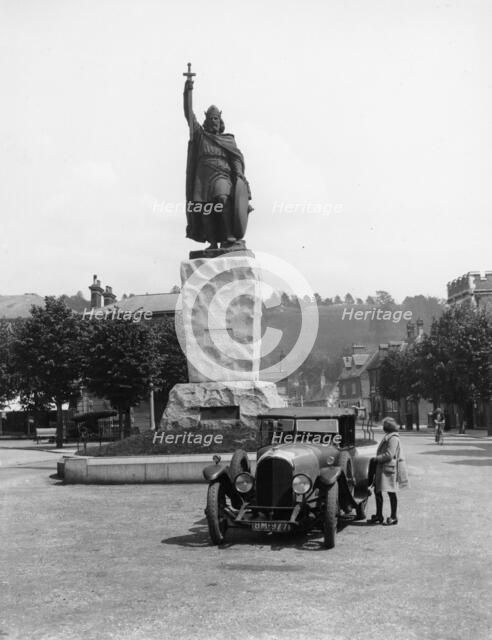 Bentley 3 litre by King Alfred statue in Winchester, Hampshire. Artist: Unknown