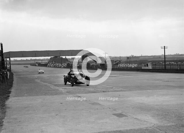 Bentley and Frazer-Nash BMW racing at Brooklands, 1938 or 1939. Artist: Bill Brunell.