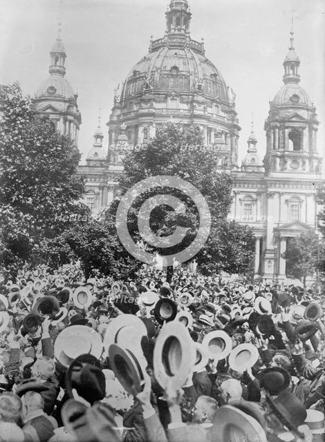 Berlin, cheering declaration of war, Aug 1914. Creator: Bain News Service.