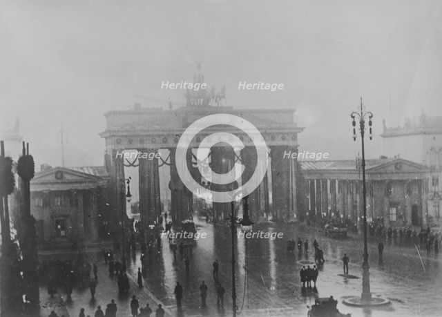 Berlin riots, Jan. 1919, 1919. Creator: Bain News Service.