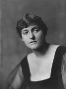 Bernstein, Theodore, Mrs., portrait photograph, 1916. Creator: Arnold Genthe