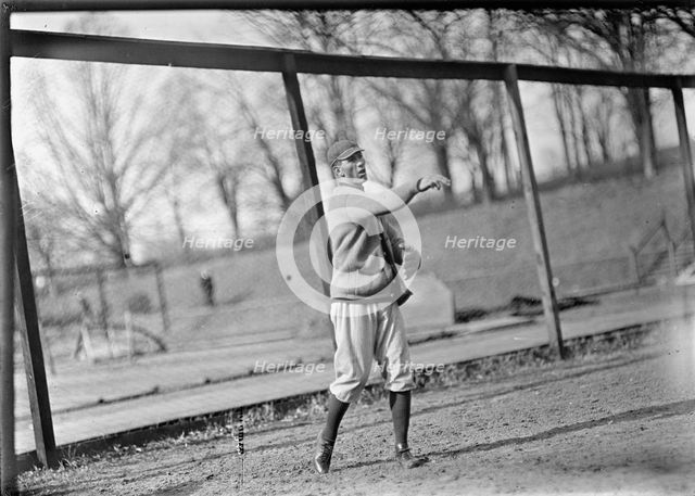 Bert Gallia, Washington Al (Baseball), ca. 1913. Creator: Harris & Ewing.