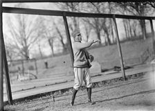 Bert Gallia, Washington Al (Baseball), ca. 1913. Creator: Harris & Ewing