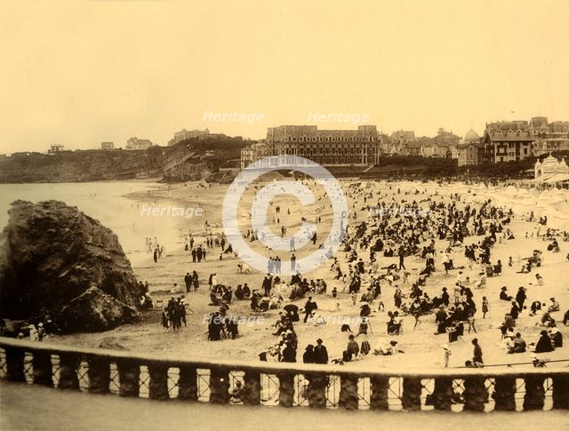 'Biarritz - A la Grande Plage, c1930. Creator: Unknown.