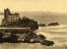 Biarritz - La Villa Belza et la Chaine des Pyrenees, c1930. Creator: Unknown