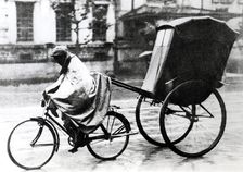 Bicycle taxi, German-occupied Paris, 1940-1944