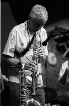 Bill Perkins, Brecon Jazz Festival, Brecon, Powys, Wales, August 2000. Artist: Brian O'Connor