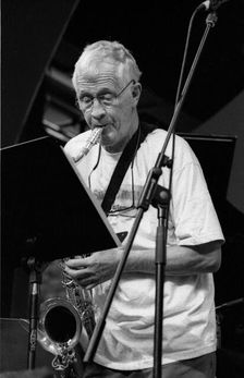 Bill Perkins, Brecon Jazz Festival, Brecon, Powys, Wales, August 2000. Artist: Brian O'Connor