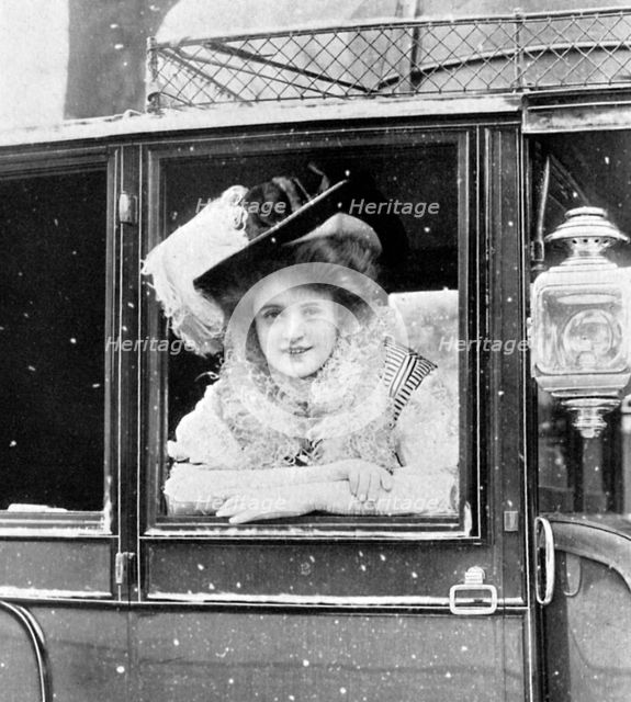 Billie Burke (1885-1970), American actress, 1908-1909.Artist: Alfred Ellis & Walery