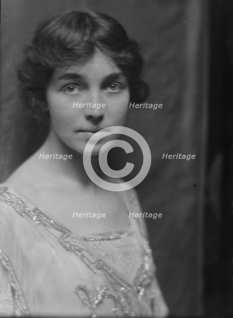 Birmingham, Alma, Miss, portrait photograph, 1914 Jan. 10. Creator: Arnold Genthe.
