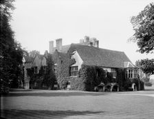 Bisham Abbey, Bisham, Berkshire, 1885. Artist: Henry Taunt