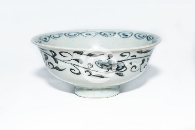 Blue and white bowl, 13th century. Creator: Unknown.