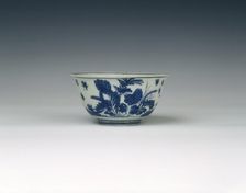 Blue and white bowl with cabbage-like flowers, Ming dynasty, China, 1550-1580