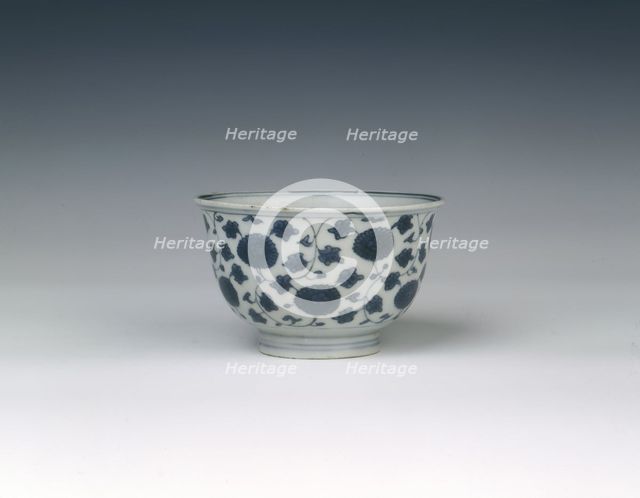 Blue and white bowl with chrysanthemum scroll, Ming dynasty, China, 16th century. Artist: Unknown