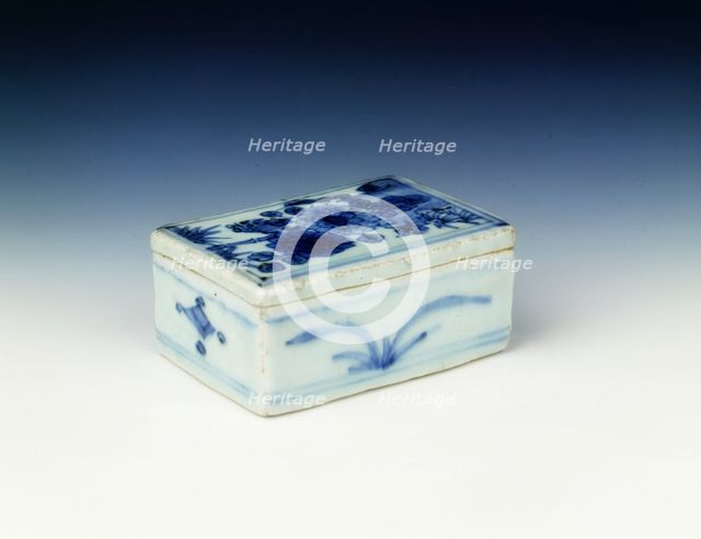 Blue and white box with chrysanthemum design, Ming dynasty, China, c1620. Artist: Unknown