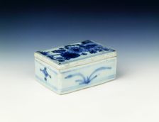 Blue and white box with chrysanthemum design, Ming dynasty, China, c1620