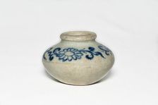 Blue and white jarlet with floral decoration, 14th-15th century