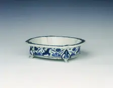 Blue and white narcissus bowl, Ming dynasty, China, 1575-1599. Creator: Unknown